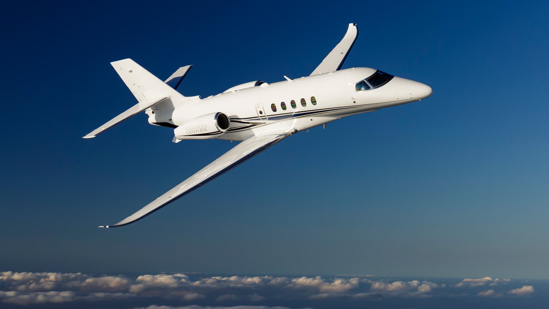 Citation Latitude im Flug
