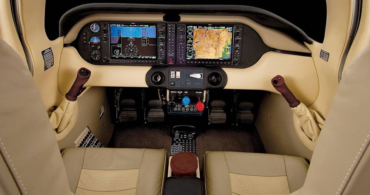 CE-400 Cockpit
