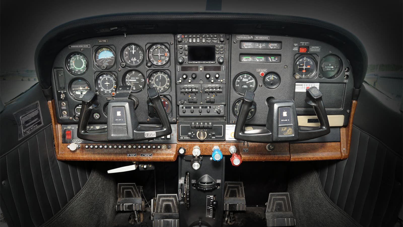 CE-310 Cockpit