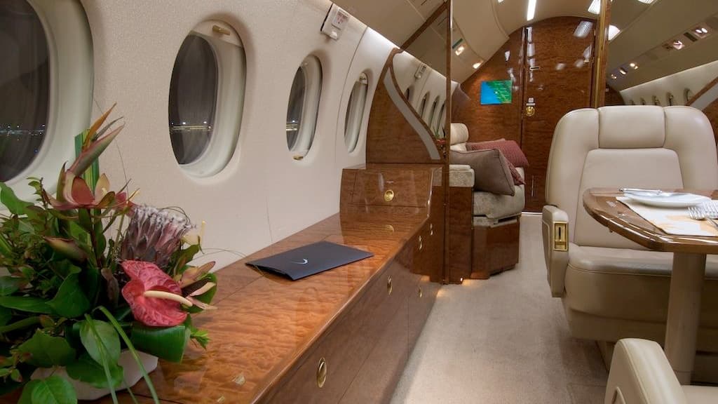 Falcon 900B Innenraum