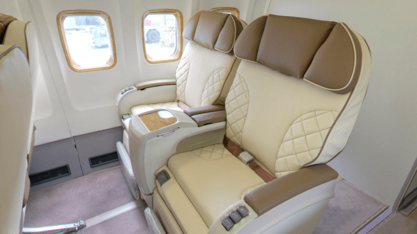 737-500 VIP Interior