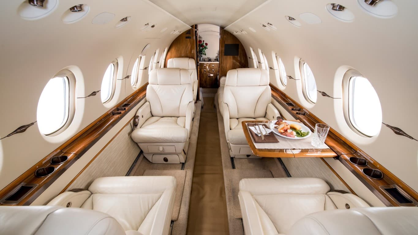 Hawker 4000 en vol