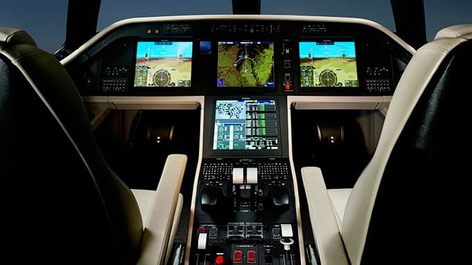 Legacy 450 Cockpit
