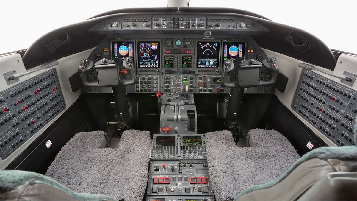 Learjet 45 Cockpit