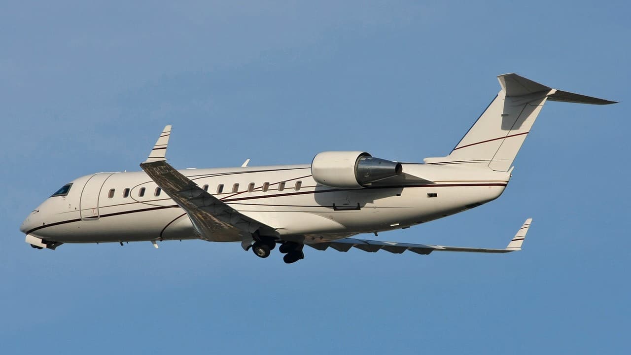 Challenger 800