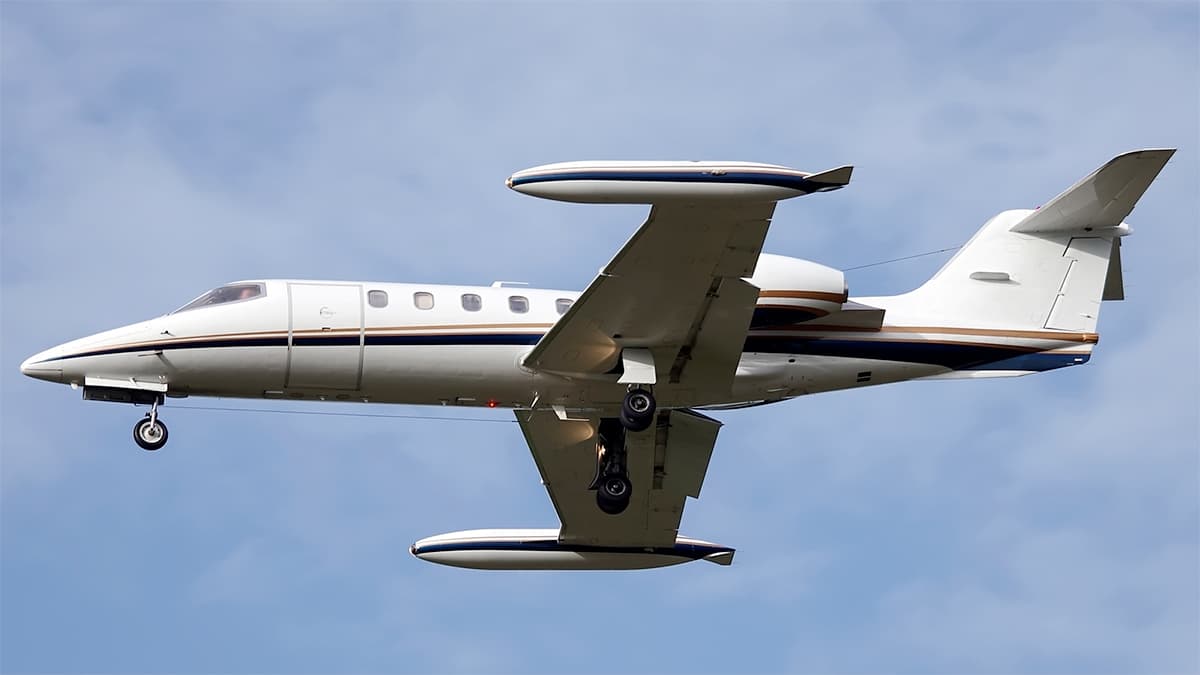 Learjet 35
