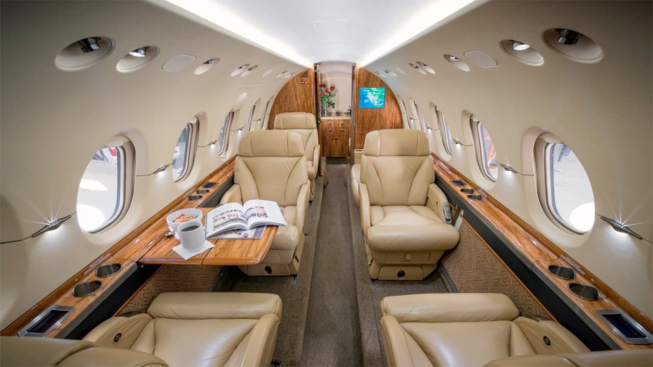 Hawker 750 in flight