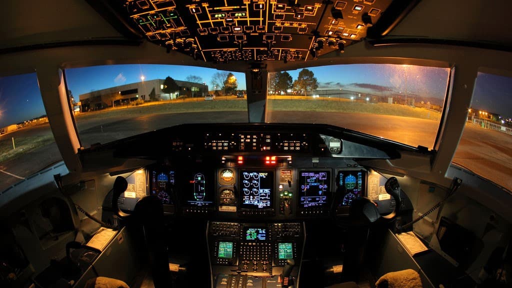 328 Jet Cockpit