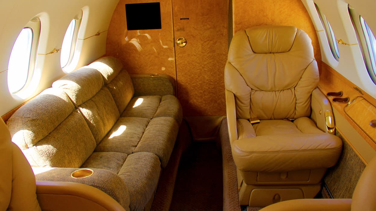 Hawker 700 im Flug