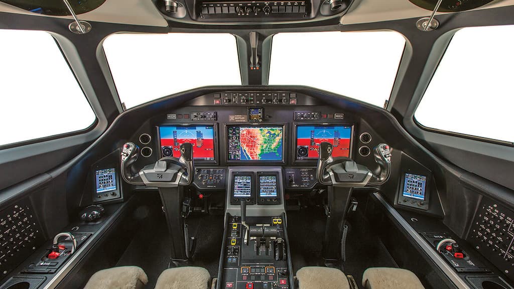 Citation Latitude Cockpit