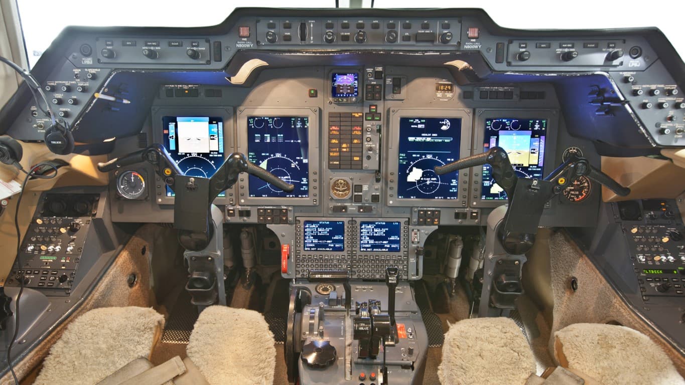 Hawker 800 Cabina de Mando