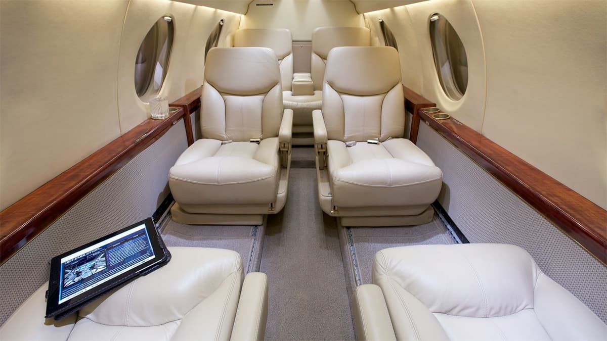Falcon 100 Interior