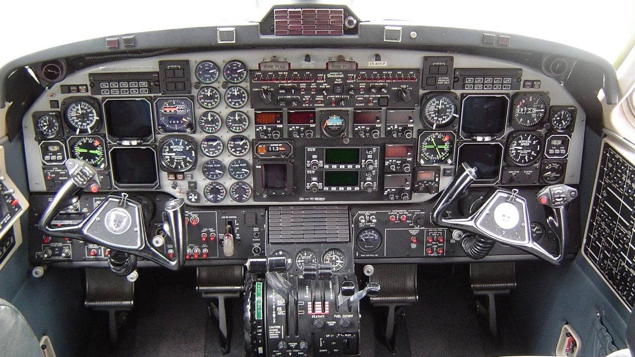 1900C Cockpit