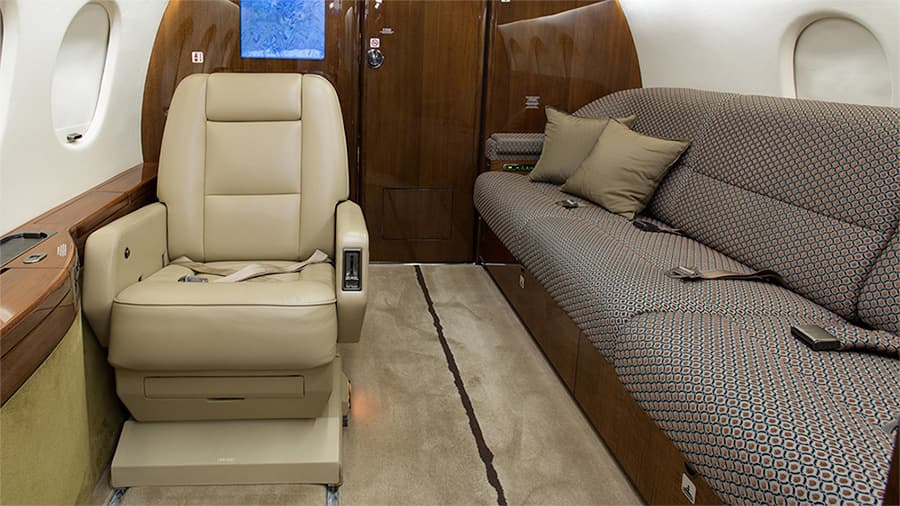 Falcon 900DX Interior
