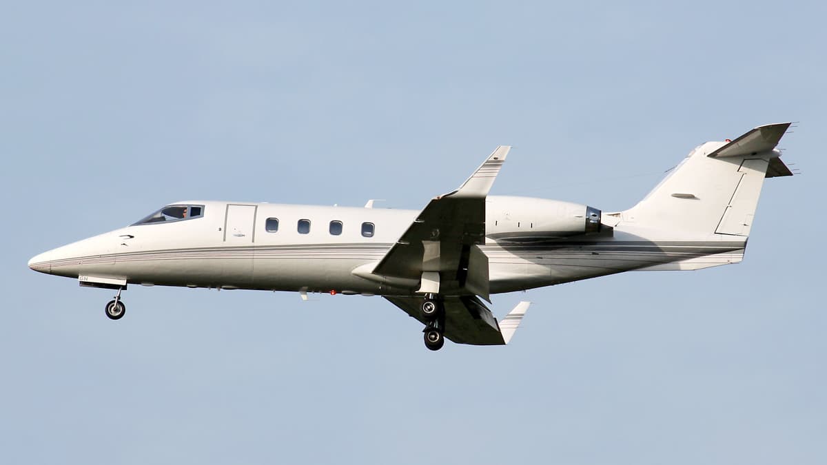 Learjet 55