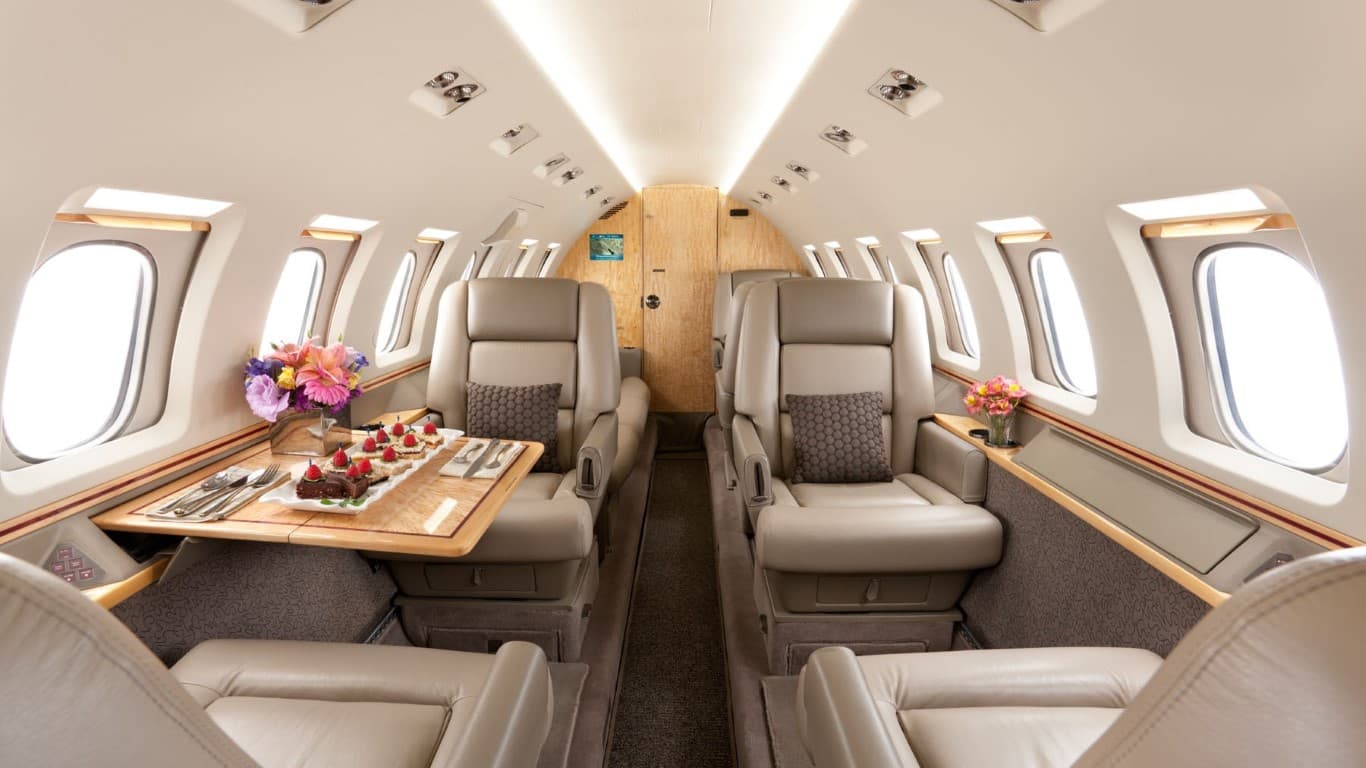 Hawker 1000 im Flug