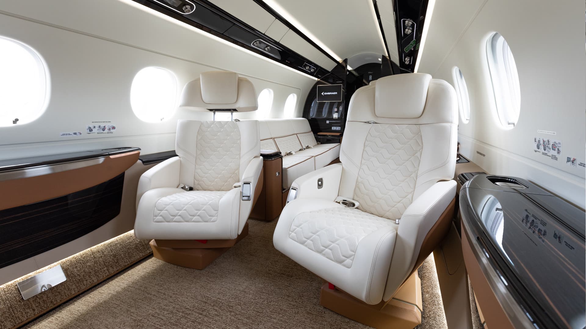 Praetor 600 Interior