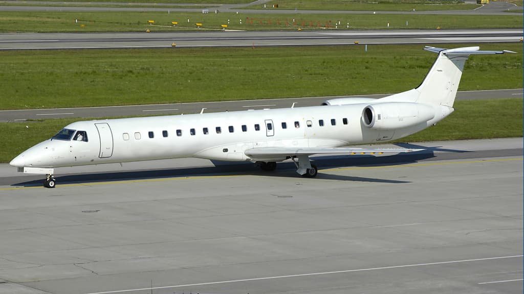ERJ 145