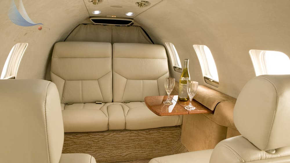 Learjet 25D en vuelo