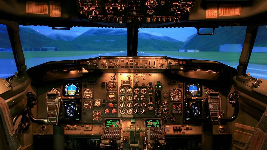 737-300 Cabina de Mando