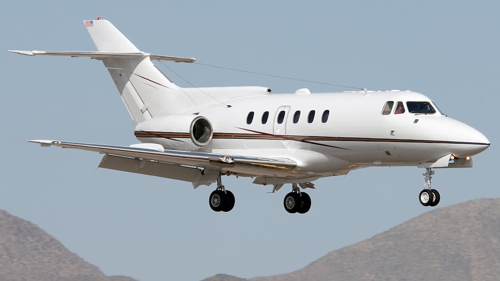 Hawker 700A