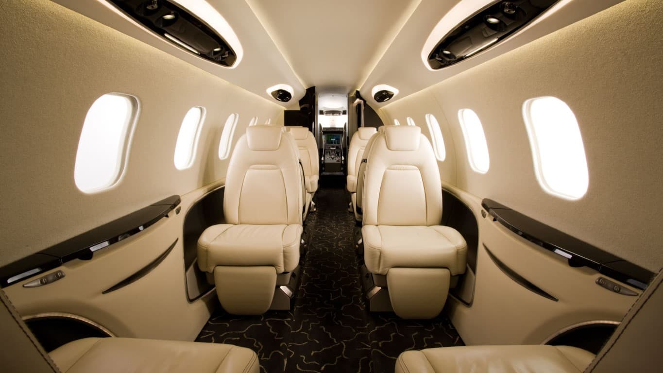 Learjet 75 im Flug