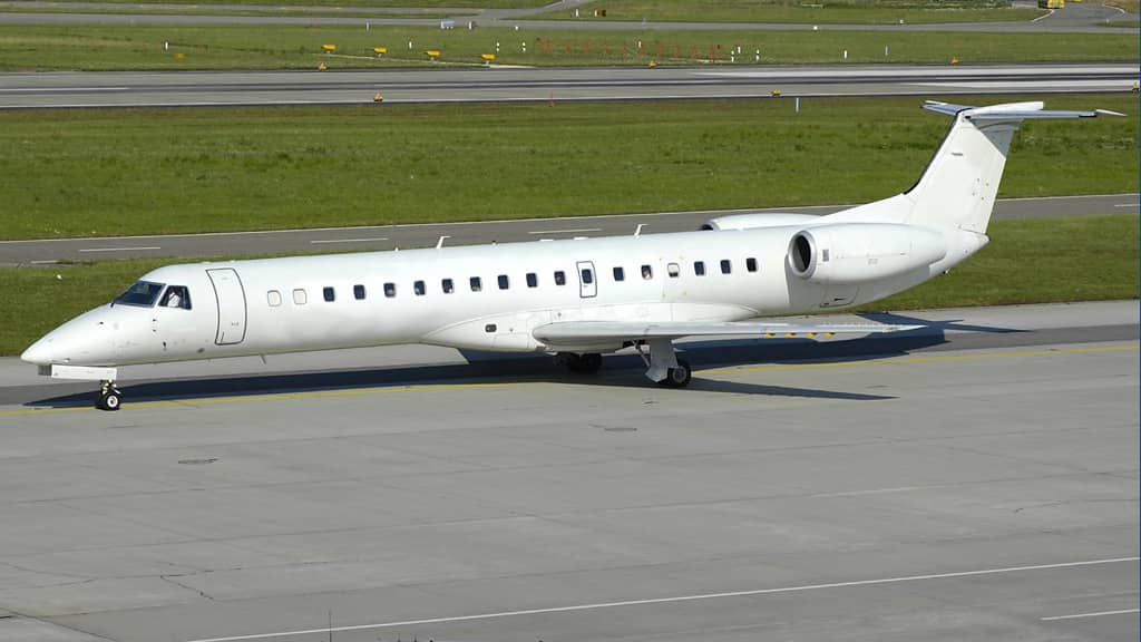 ERJ 145